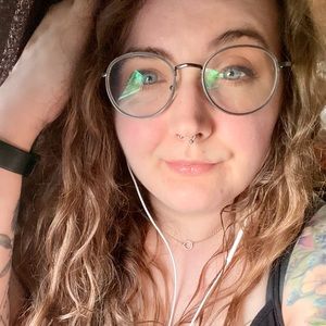 Meet your Posher, Rebecca